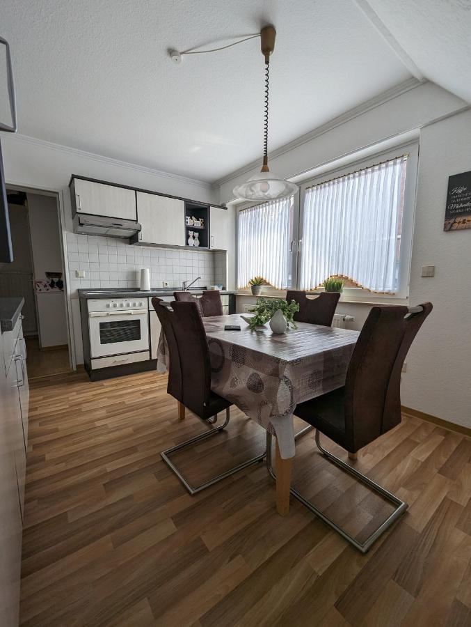 Ferienwohnung Leni Erstes Og Inkl Balkon Gartenblick Kostenfreier Parkplatz Stadtnah Aber Ruhig Gelegen Meppen Dış mekan fotoğraf